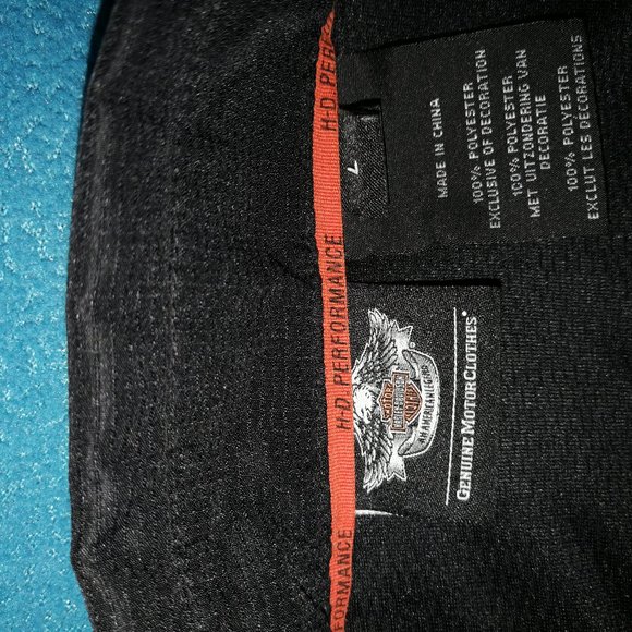 Harley Davidson Performance Shirt - Picture 3 of 6